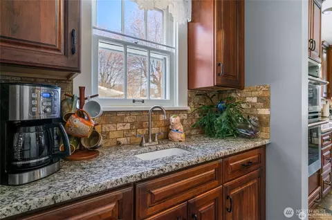 Kitchen - 612 E Birch St, Waterville, WA 98858 photo 5 of 11