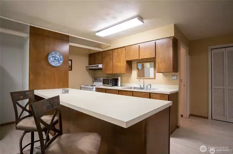 Kitchen - 612 E Birch St, Waterville, WA 98858 photo 8 of 11