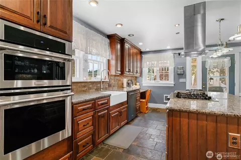 Kitchen - 612 E Birch St, Waterville, WA 98858 photo 1 of 11