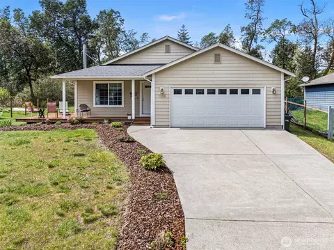 1704 197th Ave SW, Lakebay, WA 98349