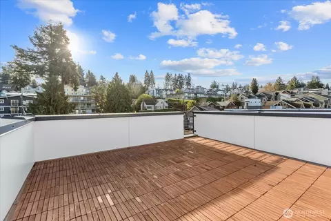 3110 Queen Anne Ave N, Seattle, WA 98109