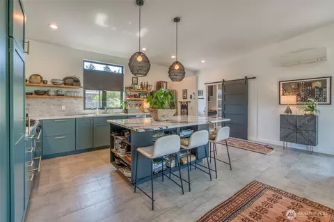 Kitchen - 183 Spruce St, Eastsound, WA 98245 photo 2 of 5