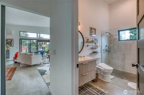 Bath - 183 Spruce St, Eastsound, WA 98245 photo 1 of 3