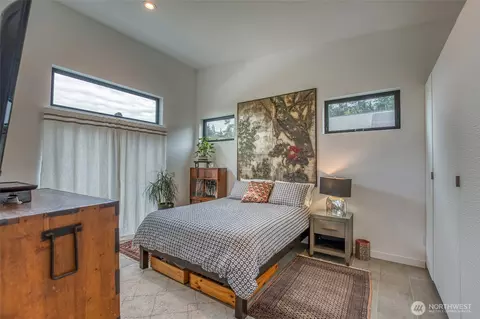 Bedroom - 183 Spruce St, Eastsound, WA 98245 photo 1 of 5