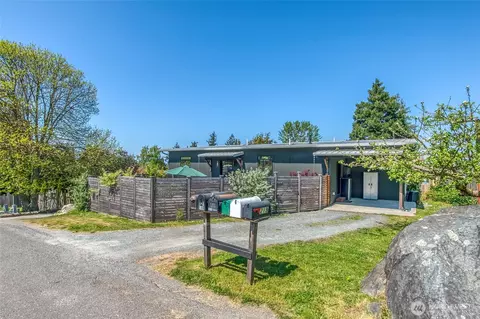 Exterior - 183 Spruce St, Eastsound, WA 98245 photo 7 of 11