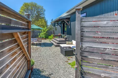 Exterior - 183 Spruce St, Eastsound, WA 98245 photo 9 of 11