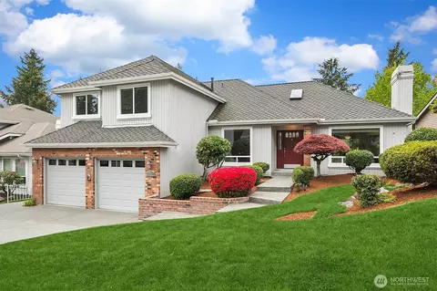 25611 Lk Wilderness Country Club Dr SE, Maple Valley, WA 98038