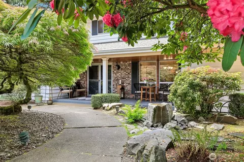 15408 Waller Rd E, Tacoma, WA 98446