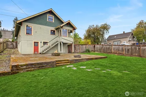 Exterior - 4501 S 4th Ave, Everett, WA 98203 photo 2 of 8