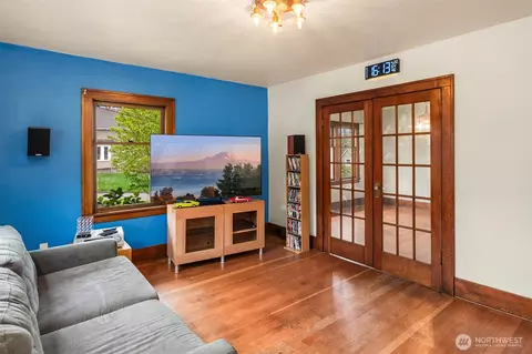 Living - 4501 S 4th Ave, Everett, WA 98203 photo 2 of 4