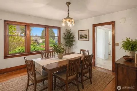 Dining - 4501 S 4th Ave, Everett, WA 98203 photo 2 of 5