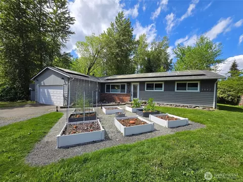 8442 NE 141st St, Kirkland, WA 98034