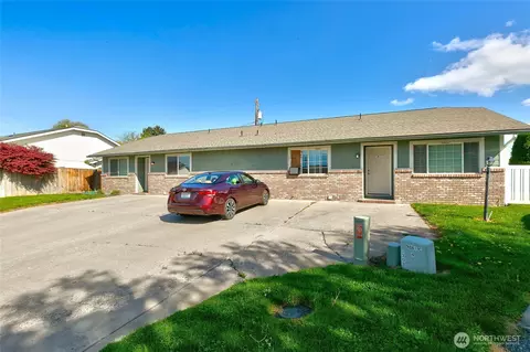 1703 Cedar Hills Ct, Yakima, WA 98902