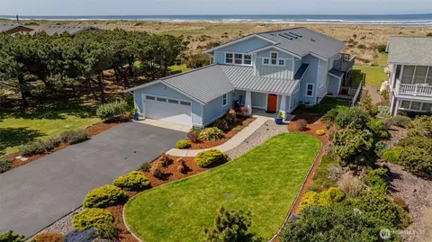 34905 G St, Ocean Park, WA 98640