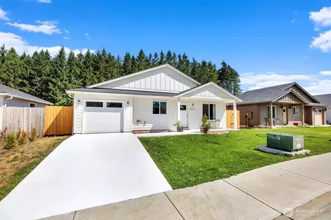Exterior - 2003 Apple Rd, Winlock, WA 98596 photo 3 of 8