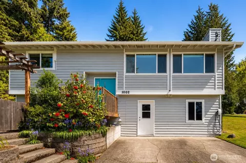 11102 126th Ave NE, Kirkland, WA 98033