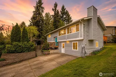 11102 126th Ave NE, Kirkland, WA 98033