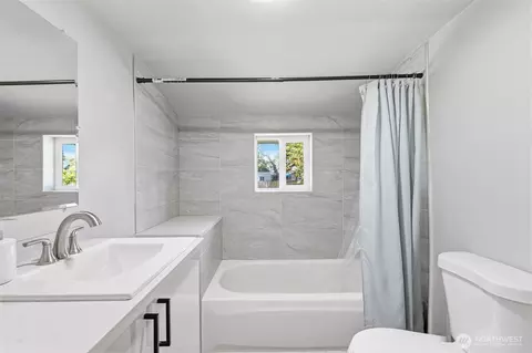 Bath - 135 171st St E, Spanaway, WA 98387 photo 2 of 2