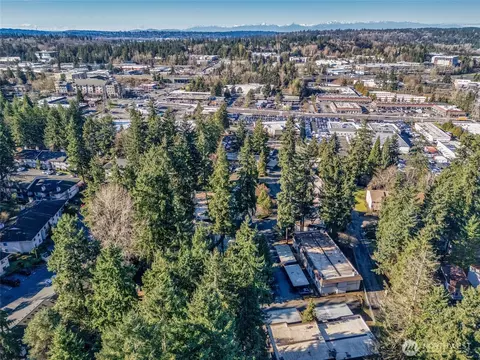 12528 NE 117th Pl #E1, Kirkland, WA 98034