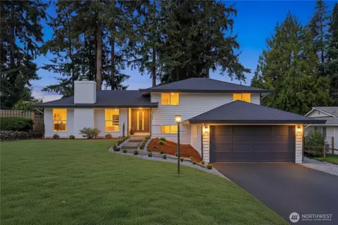 7606 91st Ave SW, Lakewood, WA 98498