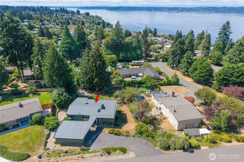 29815 10th Ave SW, Federal Way, WA 98023