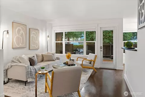 22910 90th Ave W #D206, Edmonds, WA 98026