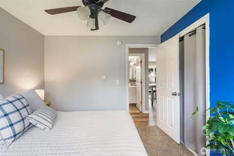 Bedroom - 720 32nd Ave, Longview, WA 98632 photo 6 of 7