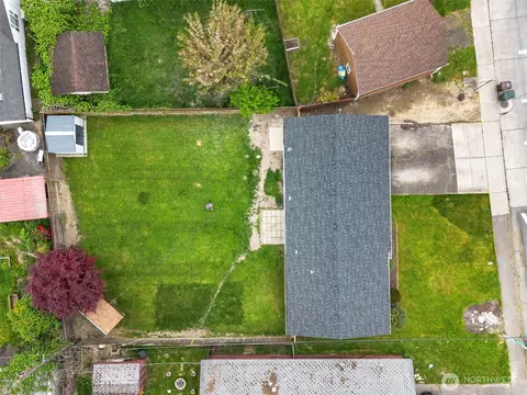 View/Area - 720 32nd Ave, Longview, WA 98632 photo 1 of 5