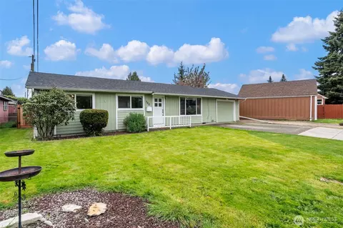 Exterior - 720 32nd Ave, Longview, WA 98632 photo 1 of 4