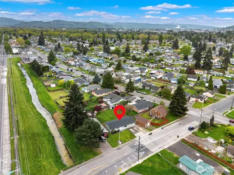 View/Area - 720 32nd Ave, Longview, WA 98632 photo 4 of 5
