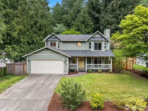8220 Lariat Trl NW, Bremerton, WA 98311