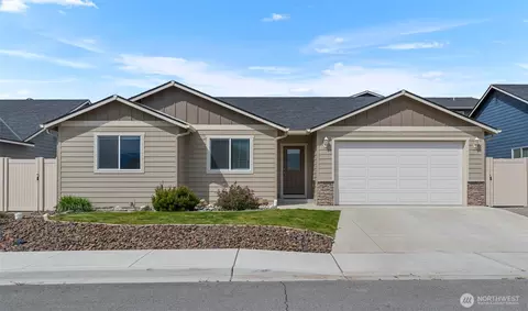 2259 S Mystical Loop, East Wenatchee, WA 98802
