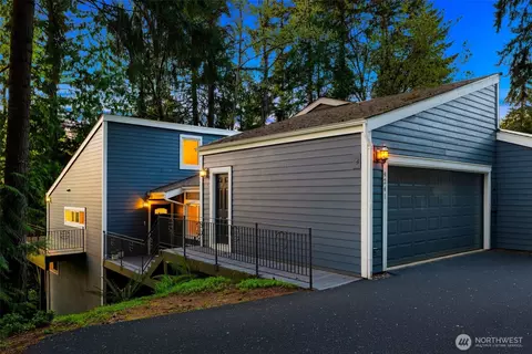 4241 155th Pl SE #4-4, Bellevue, WA 98006