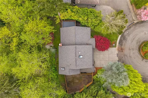 23120 SE 246th Pl, Maple Valley, WA 98038