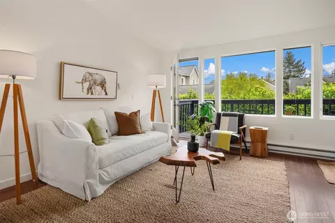 1519 5th Ave W #5, Seattle, WA 98119