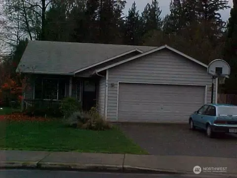 908 E Galena St, Granite Falls, WA 98252