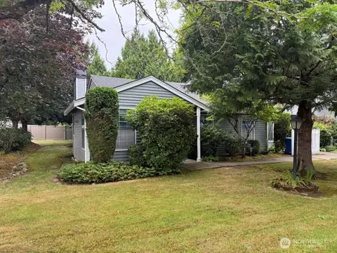 23960 58th Ct #D-1, Kent, WA 98032