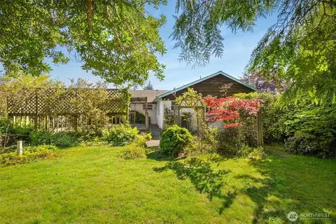 Exterior - 213 Alder St, Everett, WA 98203 photo 3 of 9