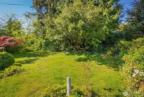 Exterior - 213 Alder St, Everett, WA 98203 photo 6 of 9
