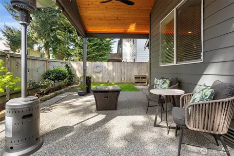 Exterior - 2616 96th St SE, Everett, WA 98208 photo 5 of 6