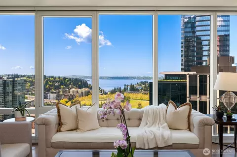 10700 NE 4th St #2202, Bellevue, WA 98004