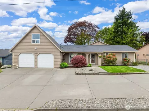 23105 20th Ave S, Des Moines, WA 98198