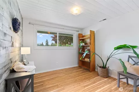 Bedroom - 1016 NE Rhoades St, Winlock, WA 98596 photo 3 of 3