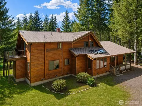 12800 Bear Track Ln, Port Orchard, WA 98367