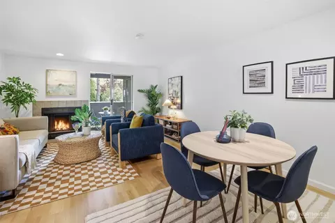170 Newport Way NW #D35, Issaquah, WA 98027