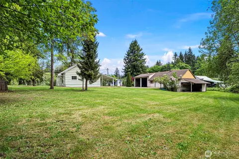 135 NW Walker Rd, Poulsbo, WA 98370