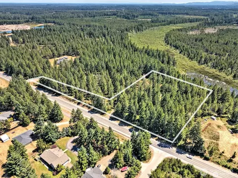 5201 E Brockdale Rd, Shelton, WA 98584