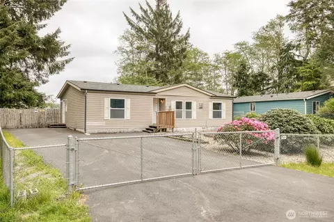 636 Chenois Ave NE, Ocean Shores, WA 98569