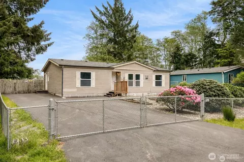 636 Chenois Ave NE, Ocean Shores, WA 98569
