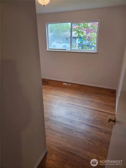 Bedroom - 2509 73 St SE, Everett, WA 98203 photo 4 of 4